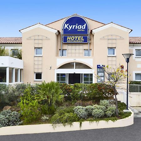 Hotel Restaurant Kyriad Frejus Bagian luar foto